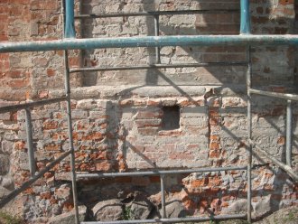 Stan elewacji zewnętrznych przed pracami - fot P. Miśkowicz