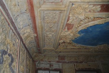 Fragment sufitu przed pracami - fot. Archiwum PLSP w Kościelcu