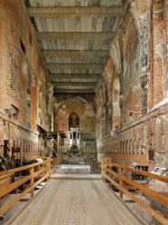 Wnętrze kościoła NMP przed pracami - fot. B. i L. Okońscy