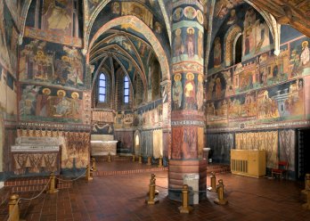 Wnętrze kaplicy przed pracami - fot. ML